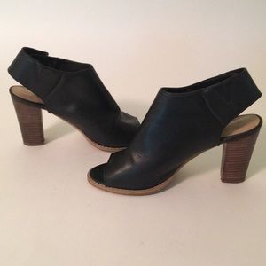 Black Leather Peep-Toe Heeled Sandals